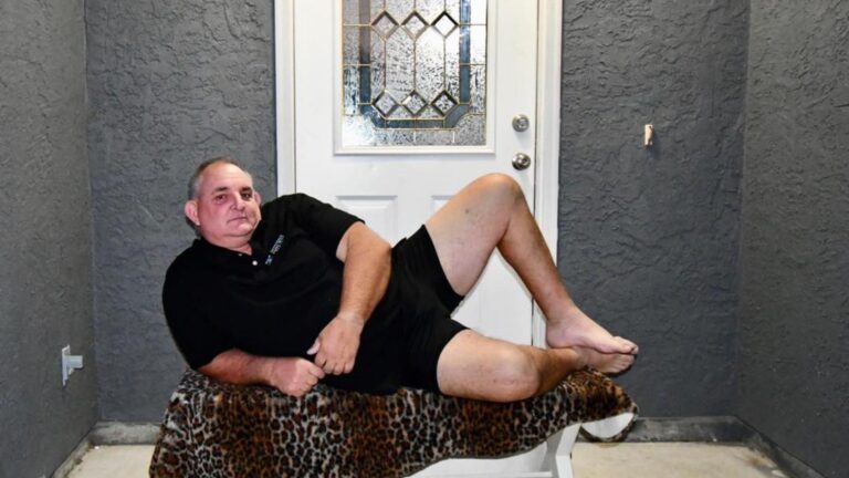 No, really, he's a keeper: Florida real estate listing includes ex-husband