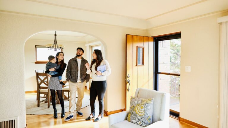 Buyer interest creeps upward as mortgage rates inch down