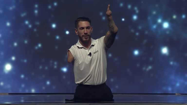 EXPCON keynote urges real estate agents to stay positive