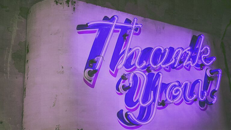 7 creative (and affordable) ways to thank your clients so they'll always November you