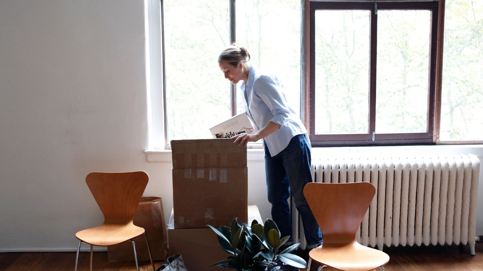 Single Renters Pay A Nearly $7,000 'Singles Tax' To Live Alone: Zillow ...