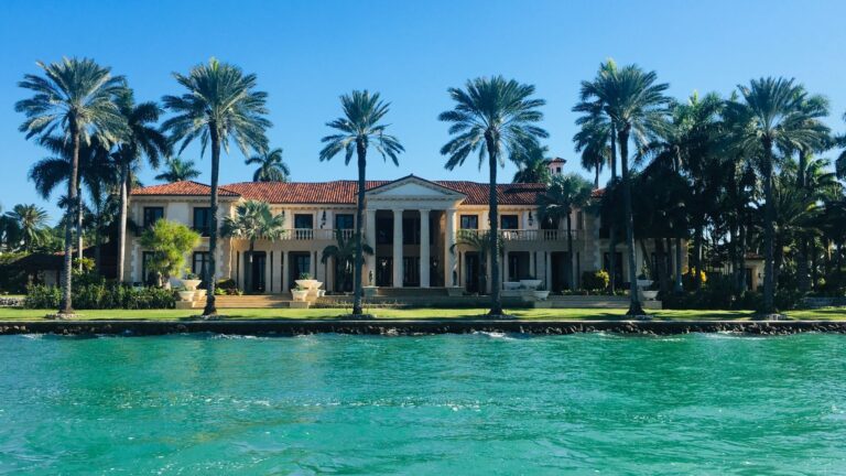 Buyers will face a 271% premium for beach views in this Florida city
