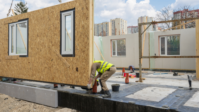 Manufactured homebuilder's lender draws regulatory scrutiny