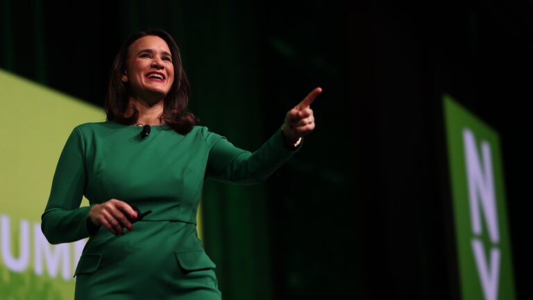 Agents need to push past fear when posting online