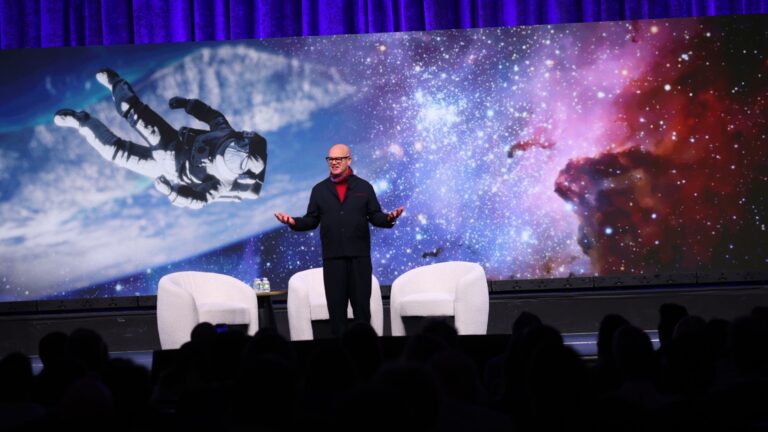 Brad Inman proclaims real estate agents 'champions of the world'