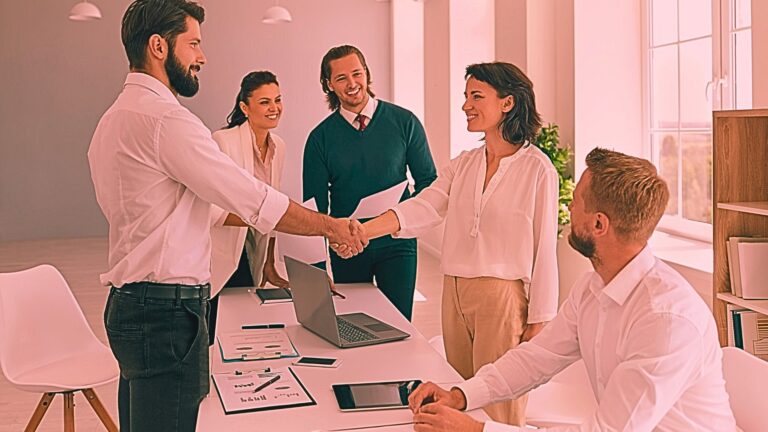 10 ways brokers can elevate their agent recruiting game