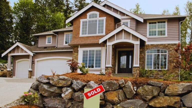Record down payments reveal a divided housing market