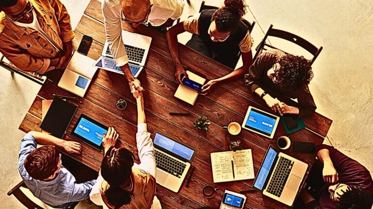 How flat leadership creates thriving agents, successful brokerages