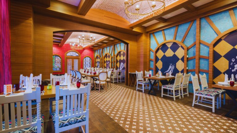 Former Century 21 agent under fire for 'I hope Trump deports you' note