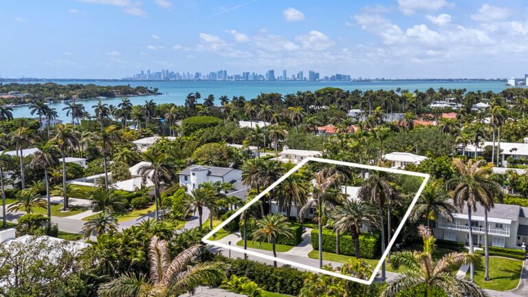 Jills Zeder Group breaks PPSF record on La Gorce Island