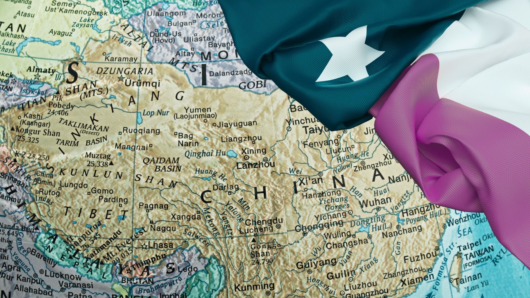 Texas bans some foreign buyers from purchasing real estate