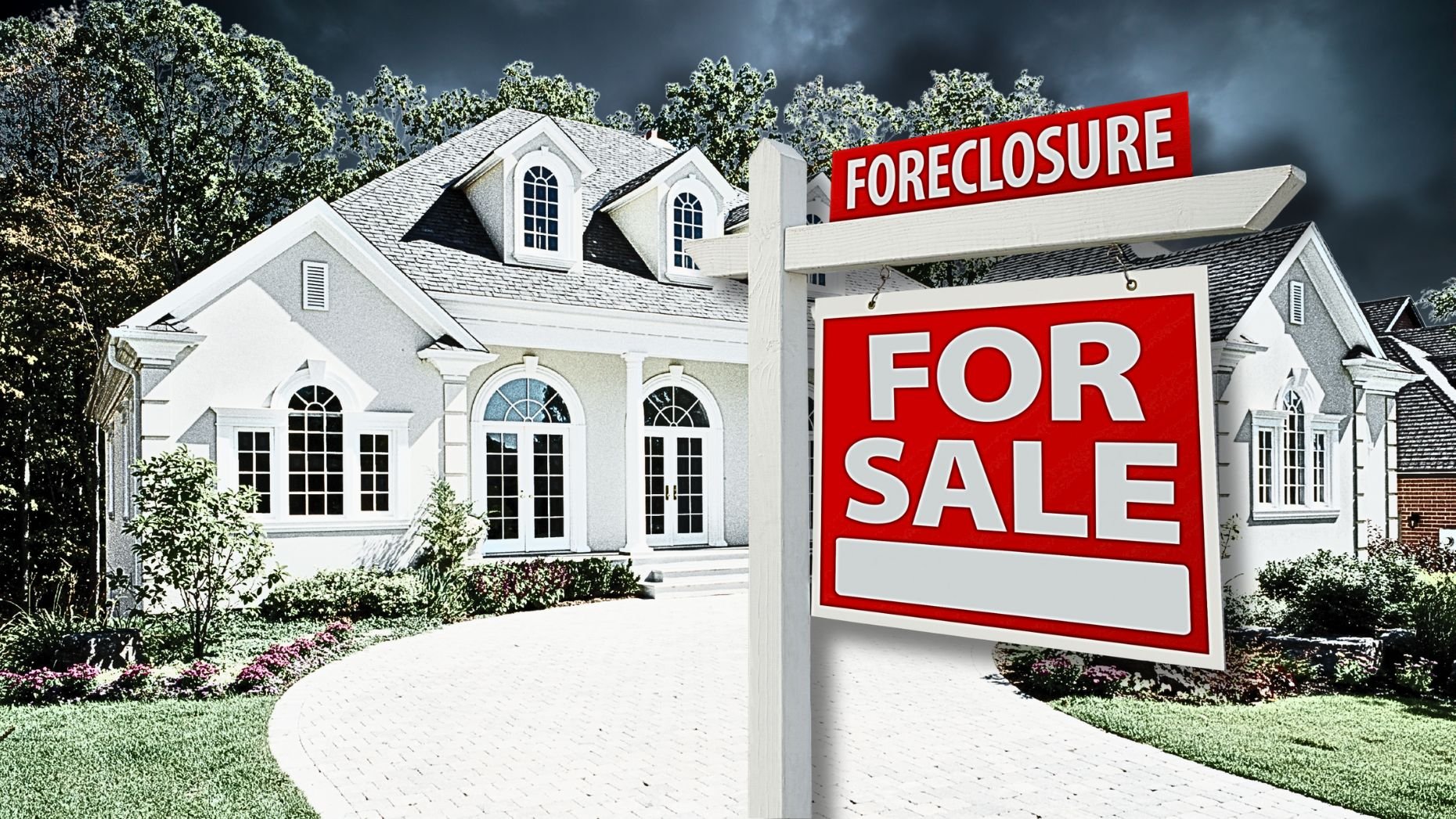 Foreclosures are on the rise. Here’s how to lean into the shift and develop a new income stream