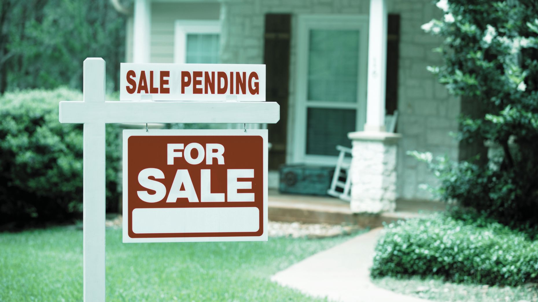 Pending home sales remain stuck in the mud in September