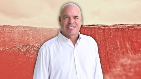 real estate agent plateau