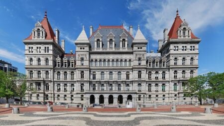 New York private listings bill