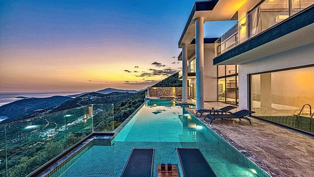 luxury real estate trends