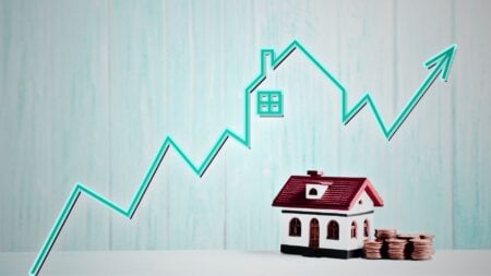 US home prices chart showing decline in q2 2026