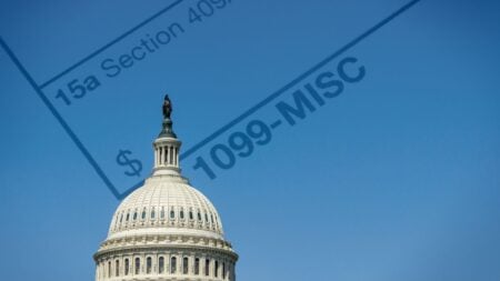 U.S. Capitol building, where a bill on real estate agents' independent contractor status awaits a House floor vote