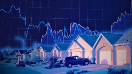 Line chart showing U.S. pending home sales trends for August 2026 compared with the prior year