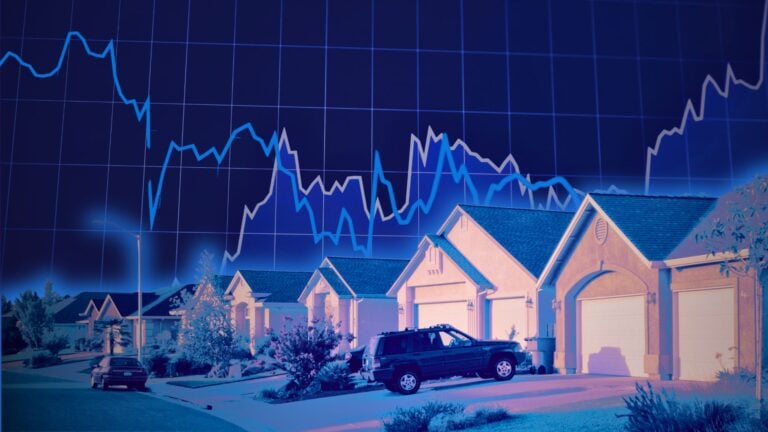Line chart showing U.S. pending home sales trends for August 2026 compared with the prior year