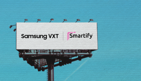 Samung and Smartify ad display on a billboard